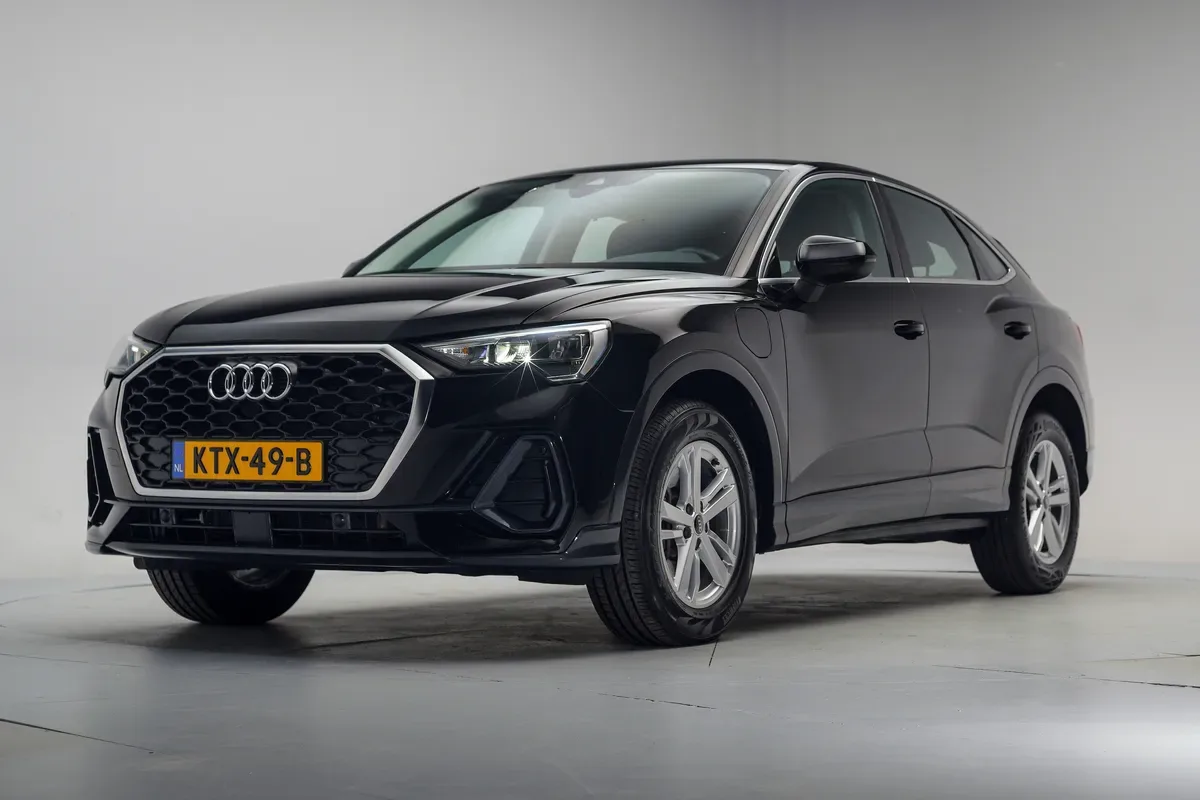 Audi Q3 (2022) — foto 1