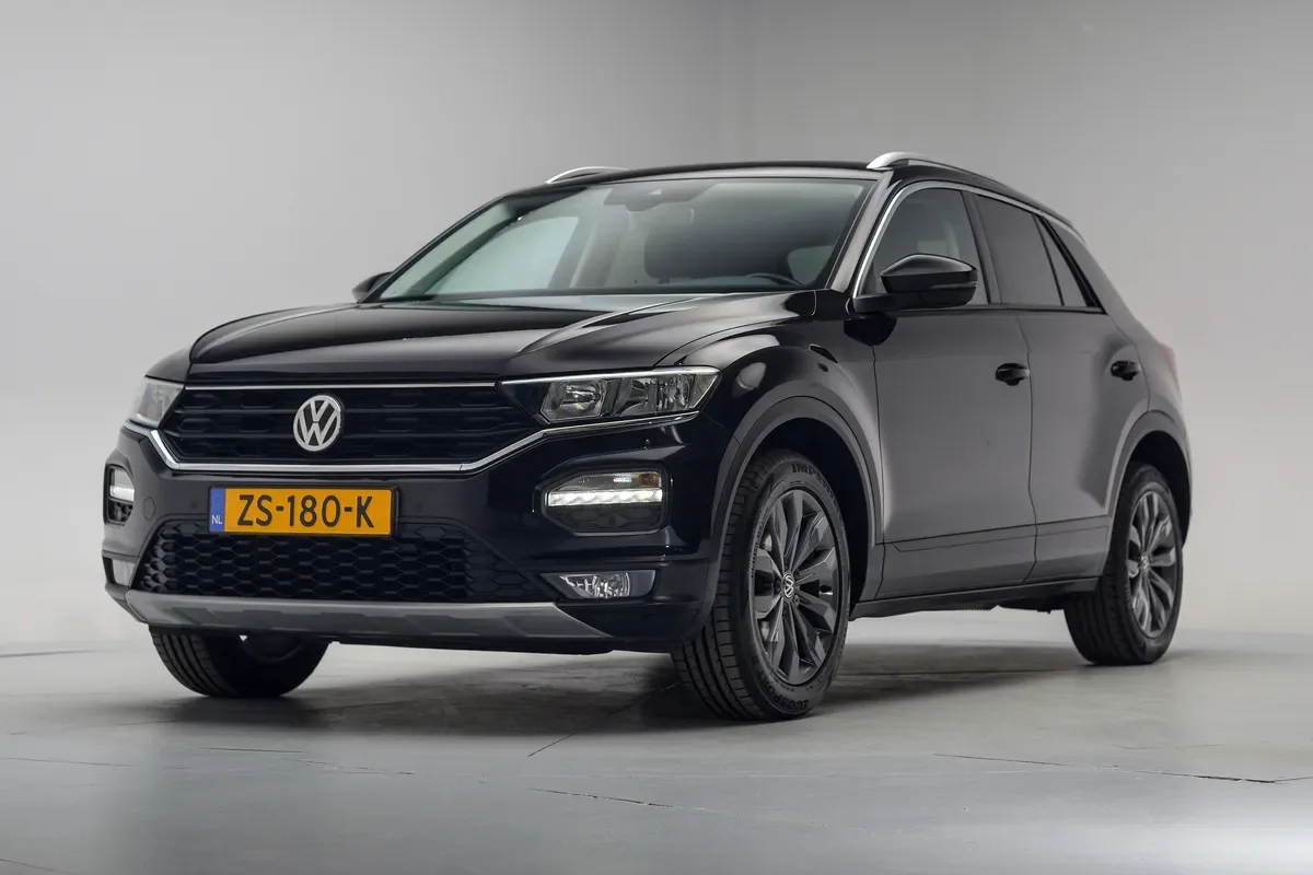 Volkswagen T-Roc (2019) — foto 1