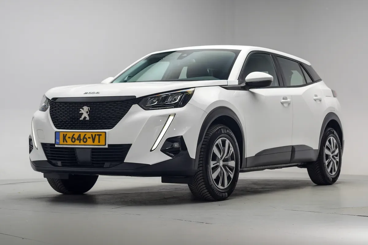 Peugeot 2008 (2021) — foto 1