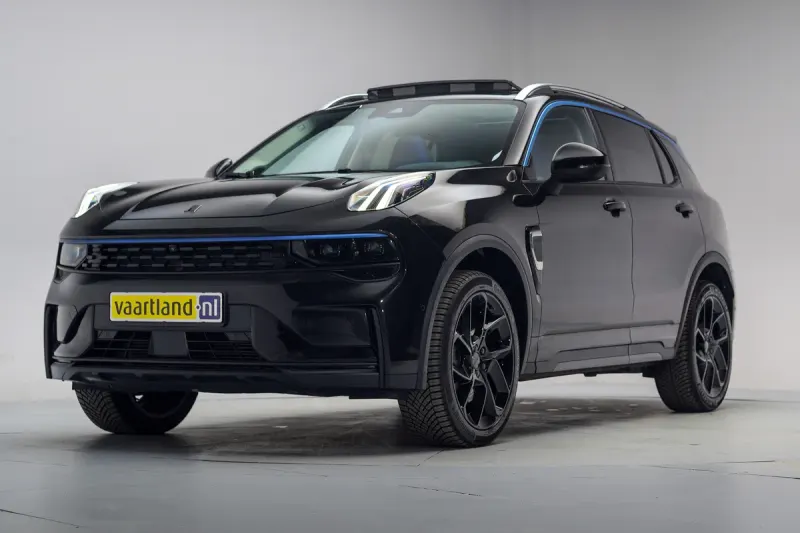 Lynk & Co 01 (2023)