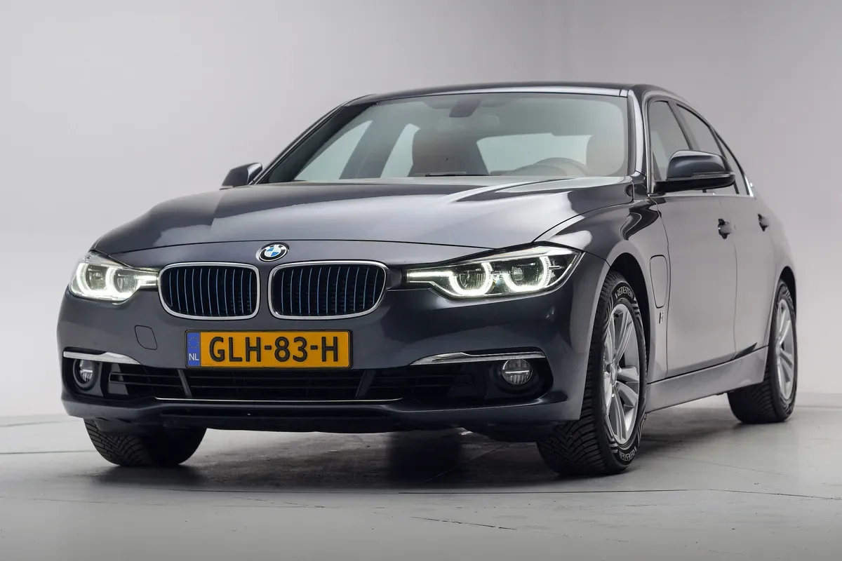 BMW 3-Serie (2017) — foto 1