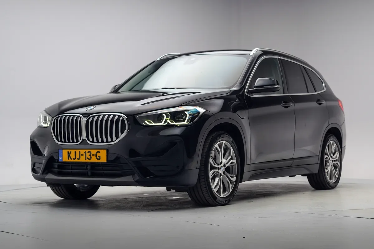 BMW X1 (2021) — foto 1