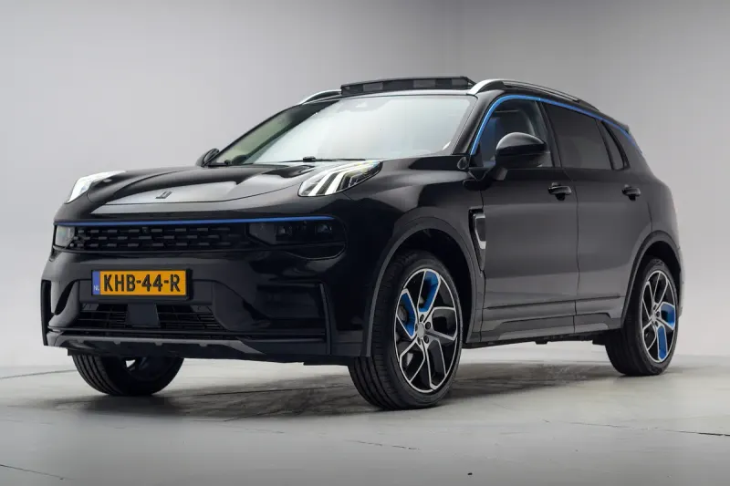 Lynk & Co 01 (2023)