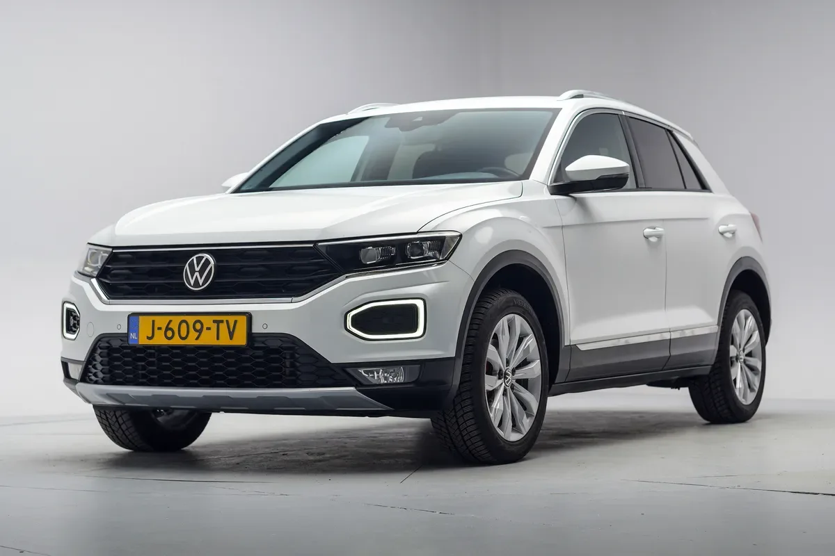 Volkswagen T-Roc (2020) — foto 1
