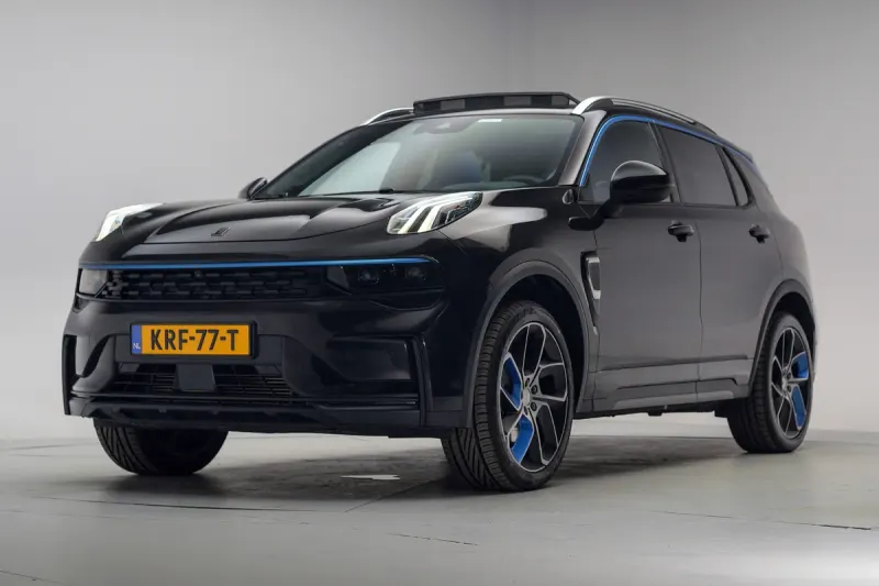 Lynk & Co 01 (2023)