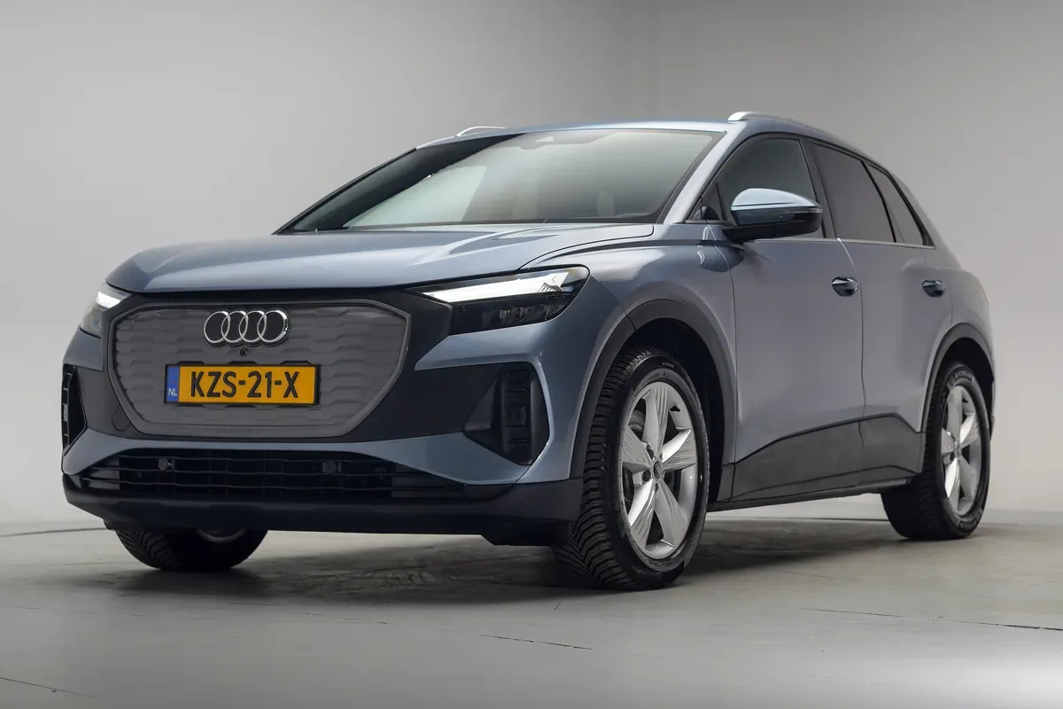 Audi Q4 e-tron (2023) — foto 1