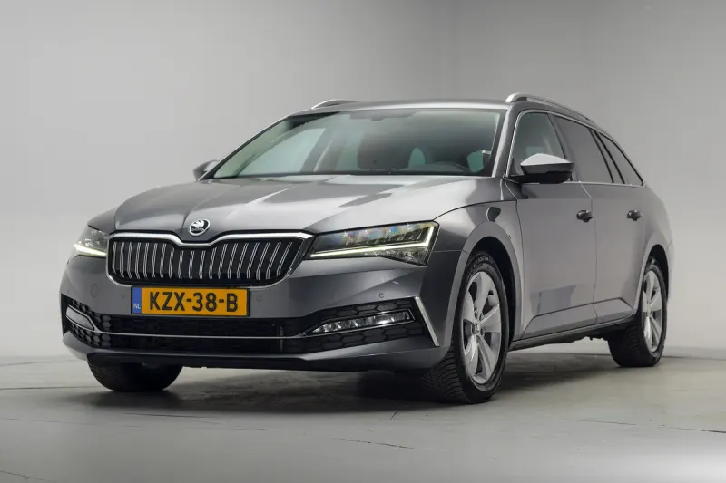 Škoda Superb (2022)