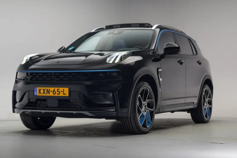 Lynk & Co 01 (2024)