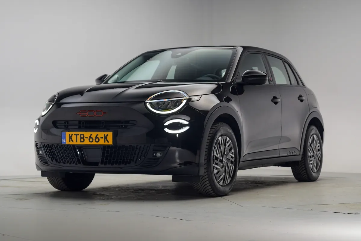 Fiat 600e (2024) — foto 1