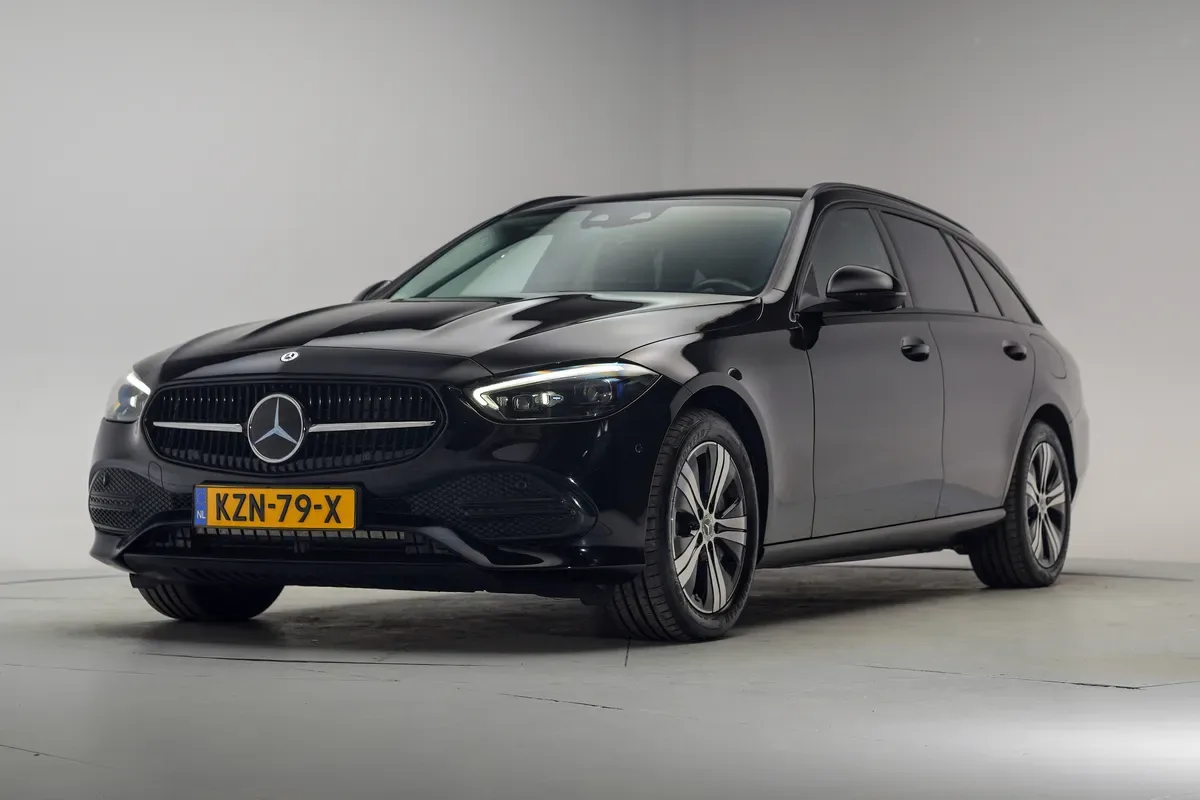 Mercedes-Benz C-Klasse (2023) — foto 1