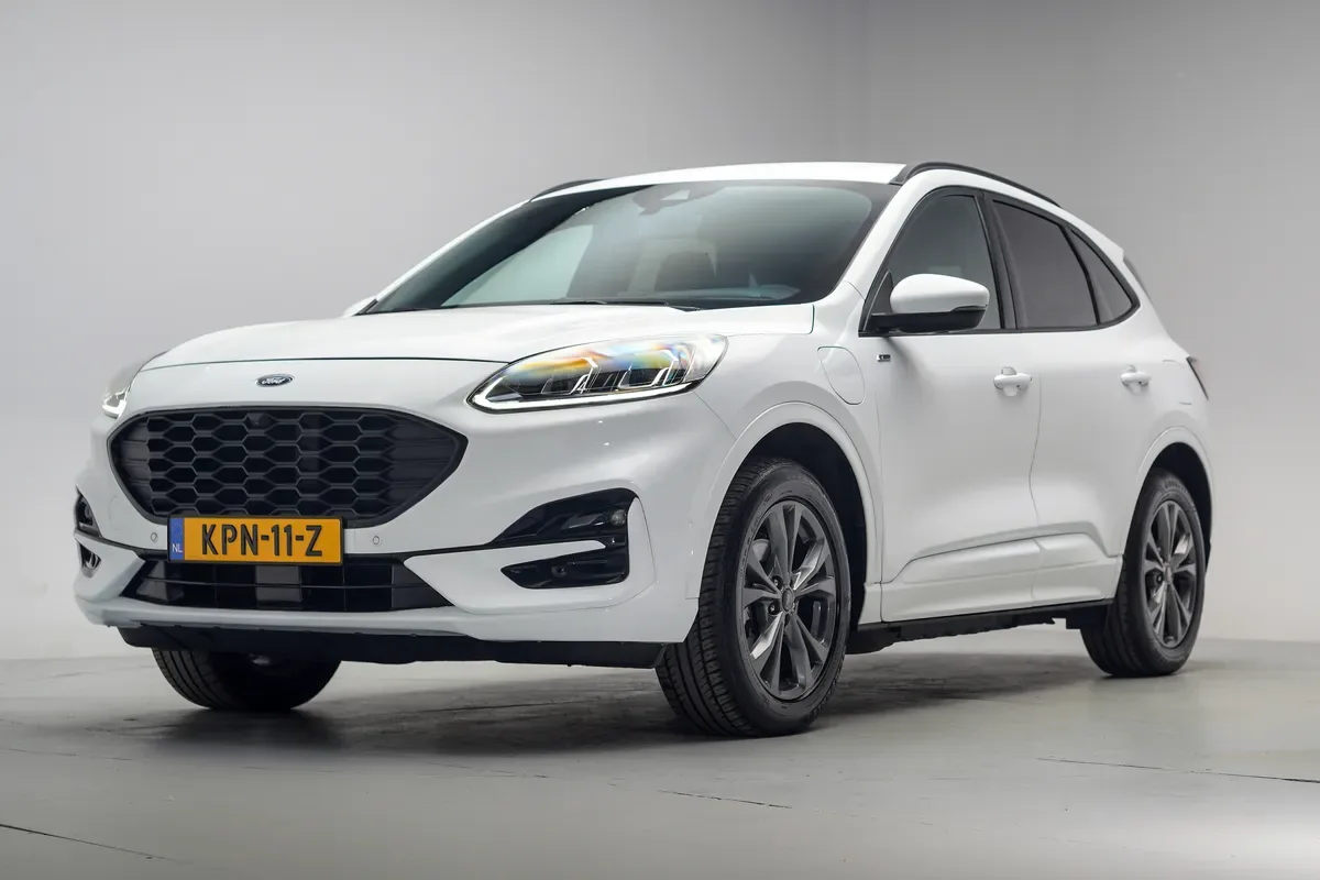 Ford Kuga (2023) — foto 1