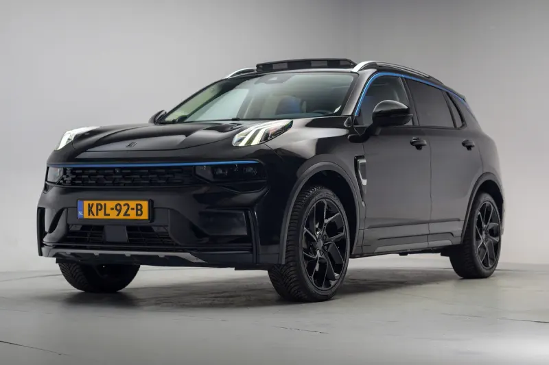 Lynk & Co 01 (2022)