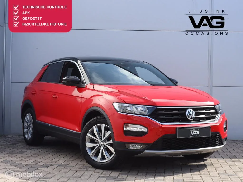 Volkswagen T-Roc (2018) — foto 1