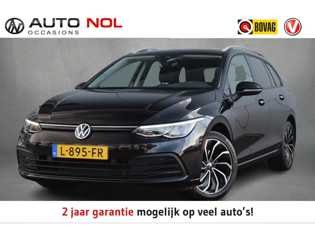 Volkswagen Golf (2021) — foto 1