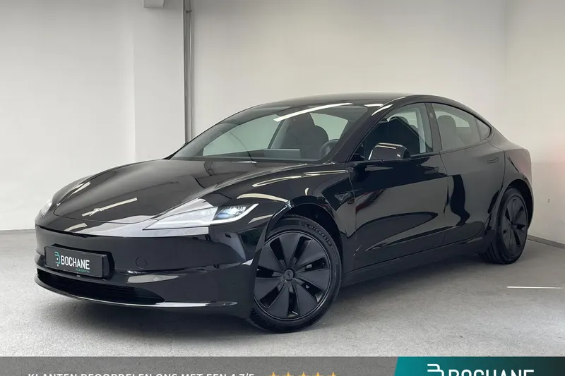 Tesla Model 3 (2024)