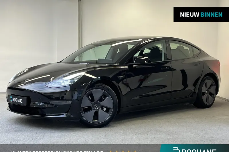 Tesla Model 3 (2022)