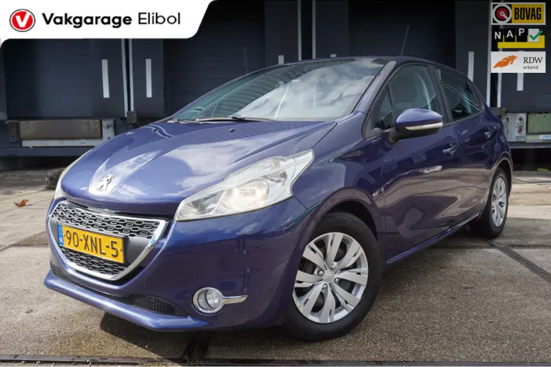 Peugeot 208 (2012)