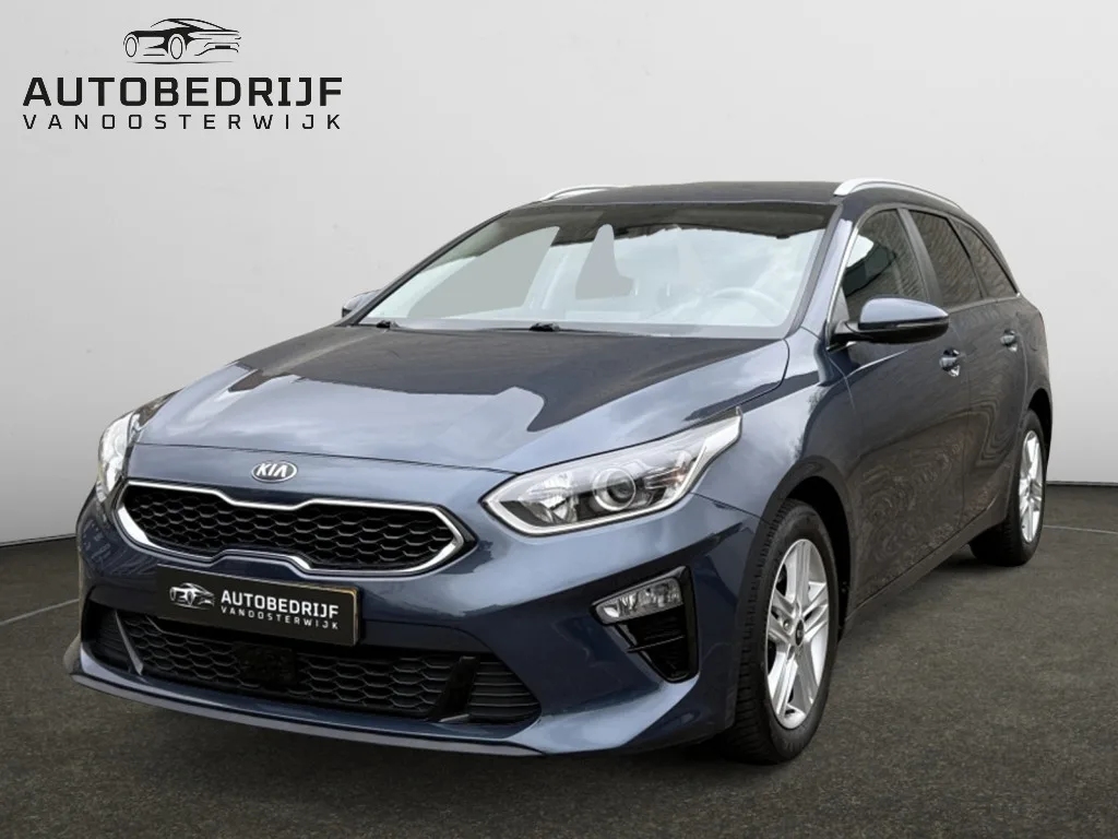 Kia Ceed Sportswagon (2020) — foto 1