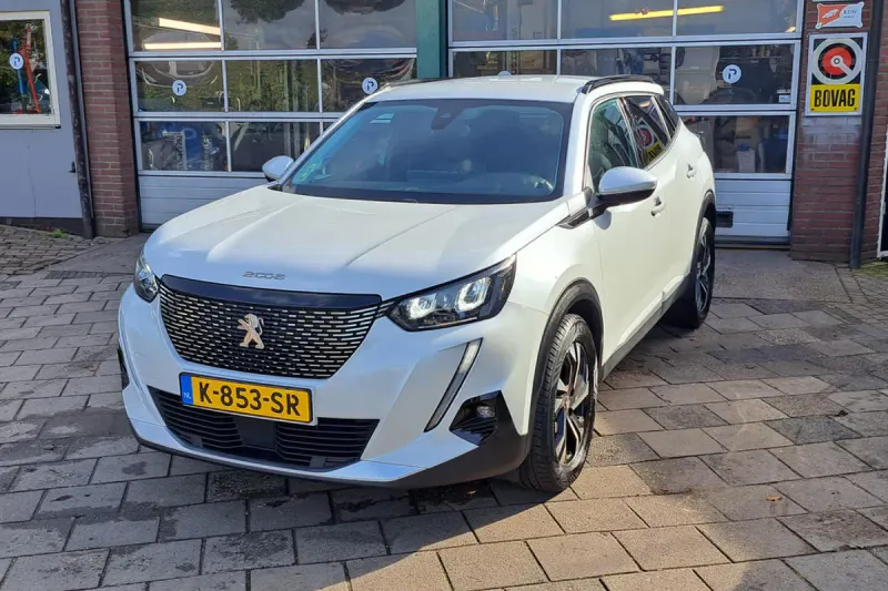 Peugeot 2008 (2021)