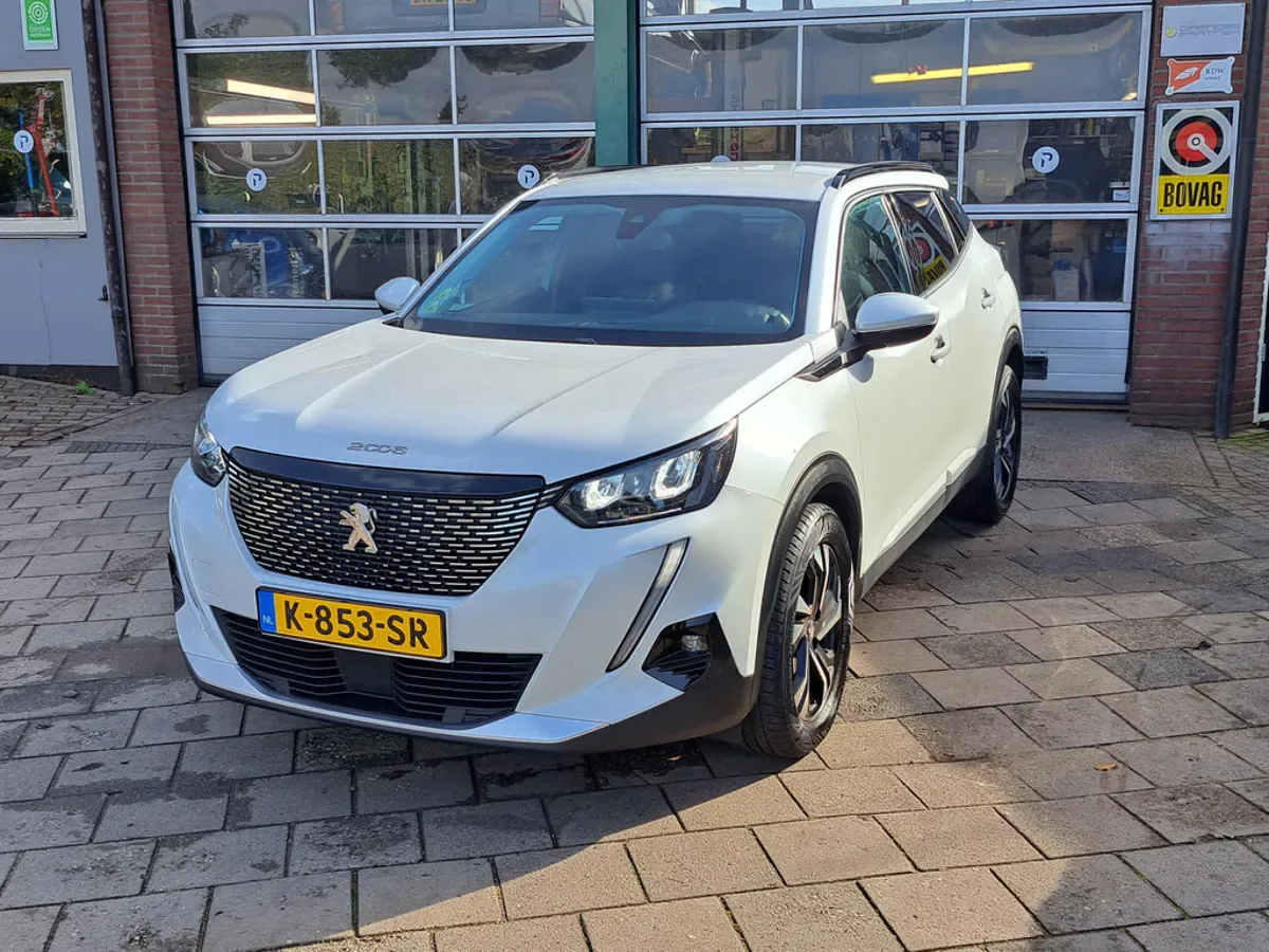 Peugeot 2008 (2021) — foto 1