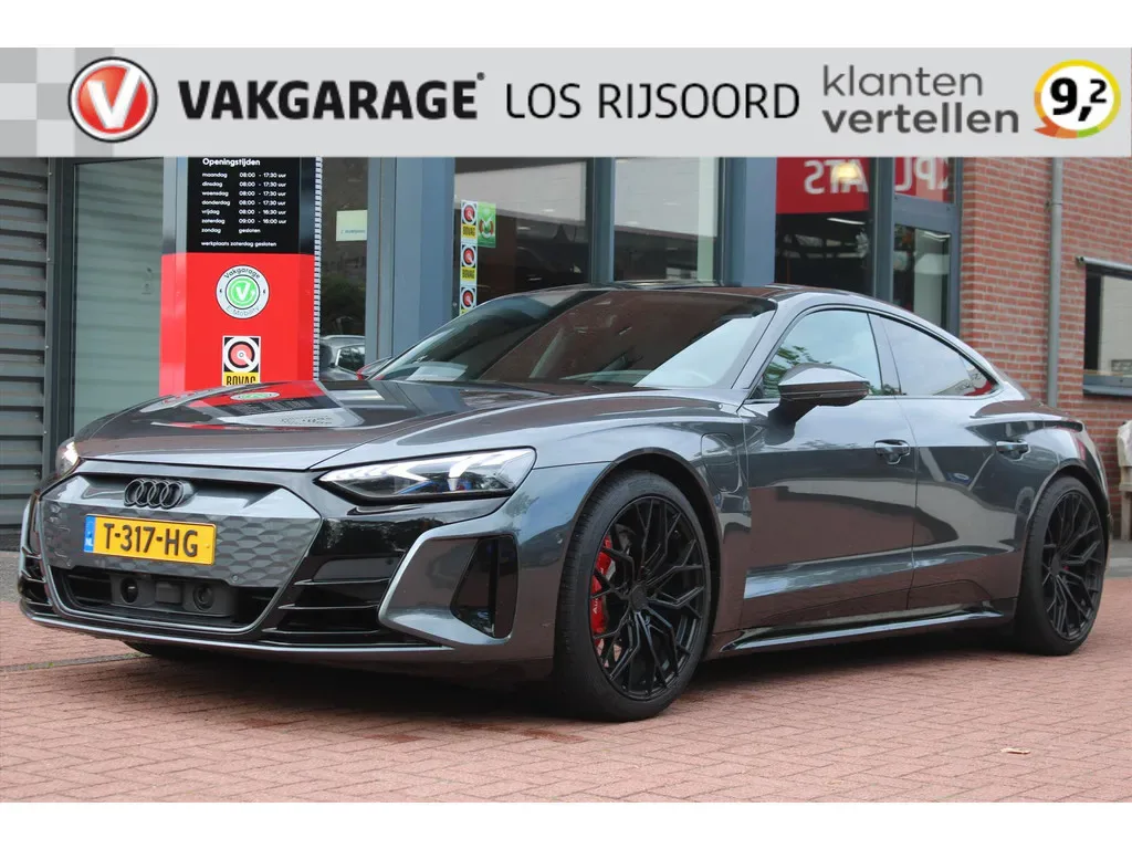 Audi e-tron GT (2023) — foto 1