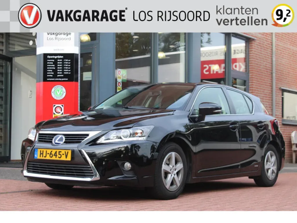 Lexus CT (2015) — foto 1