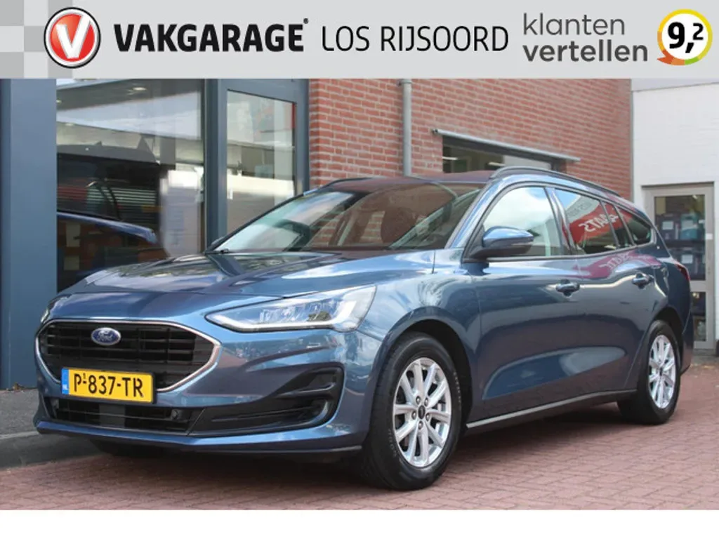 Ford Focus (2022) — foto 1