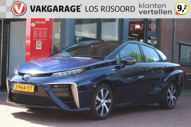 Toyota Mirai (2016)