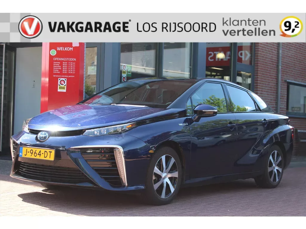 Toyota Mirai (2016) — foto 1