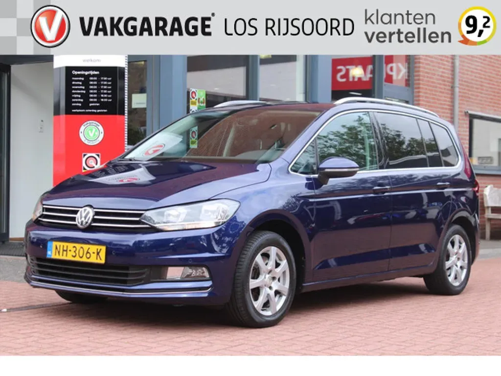 Volkswagen Touran (2017) — foto 1