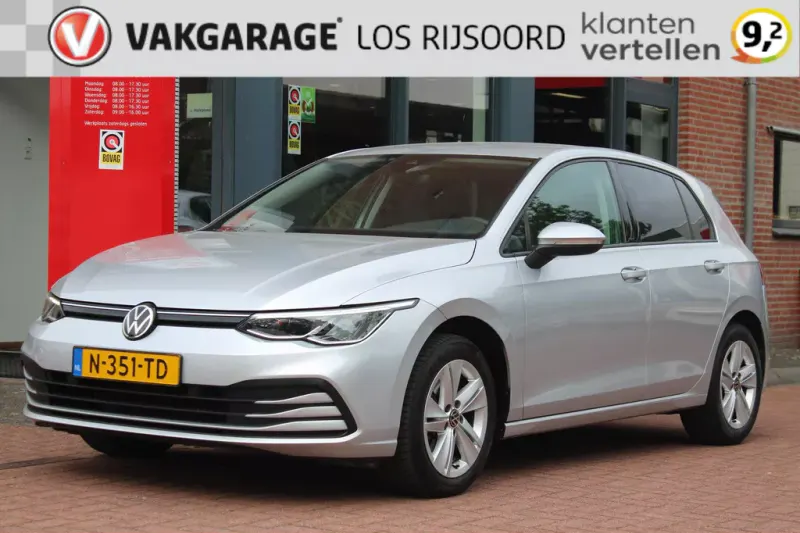 Volkswagen Golf (2022)