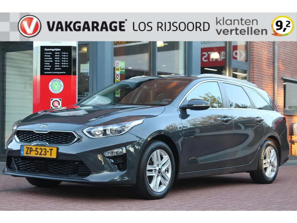 Kia Ceed Sportswagon (2019) — foto 1