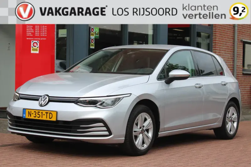 Volkswagen Golf (2022)