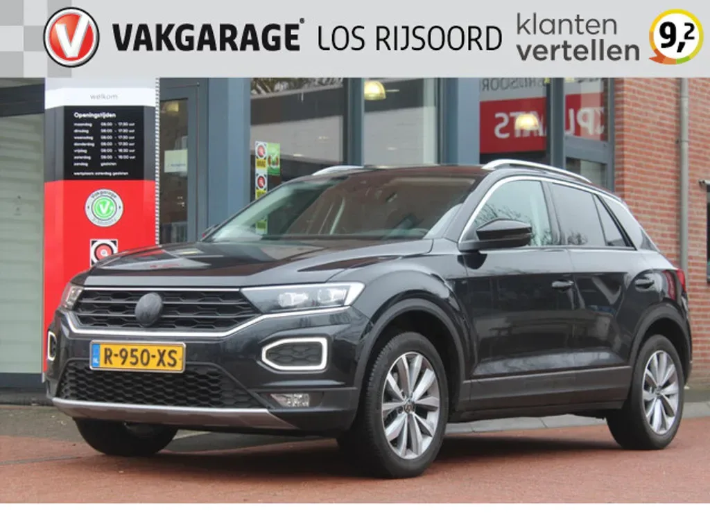 Volkswagen T-Roc (2022) — foto 1