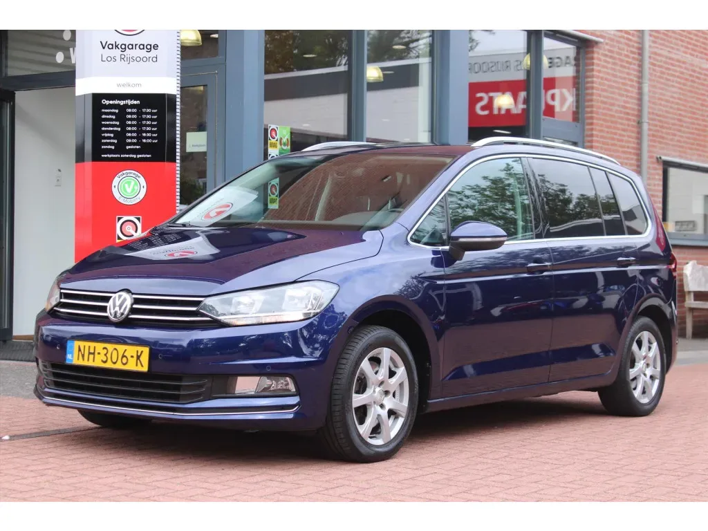 Volkswagen Touran (2017) — foto 1