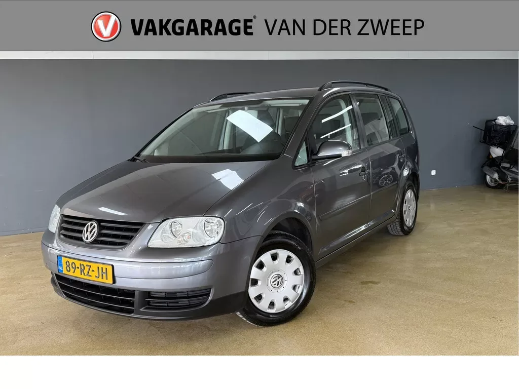 Volkswagen Touran (2005) — foto 1