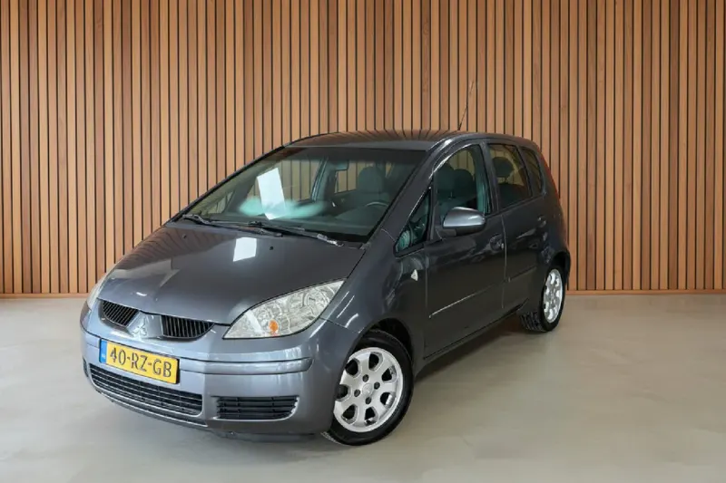 Mitsubishi Colt (2005)