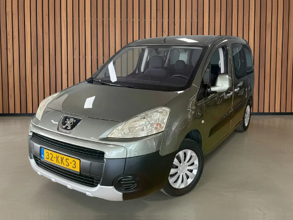 Peugeot Partner (2010) — foto 1