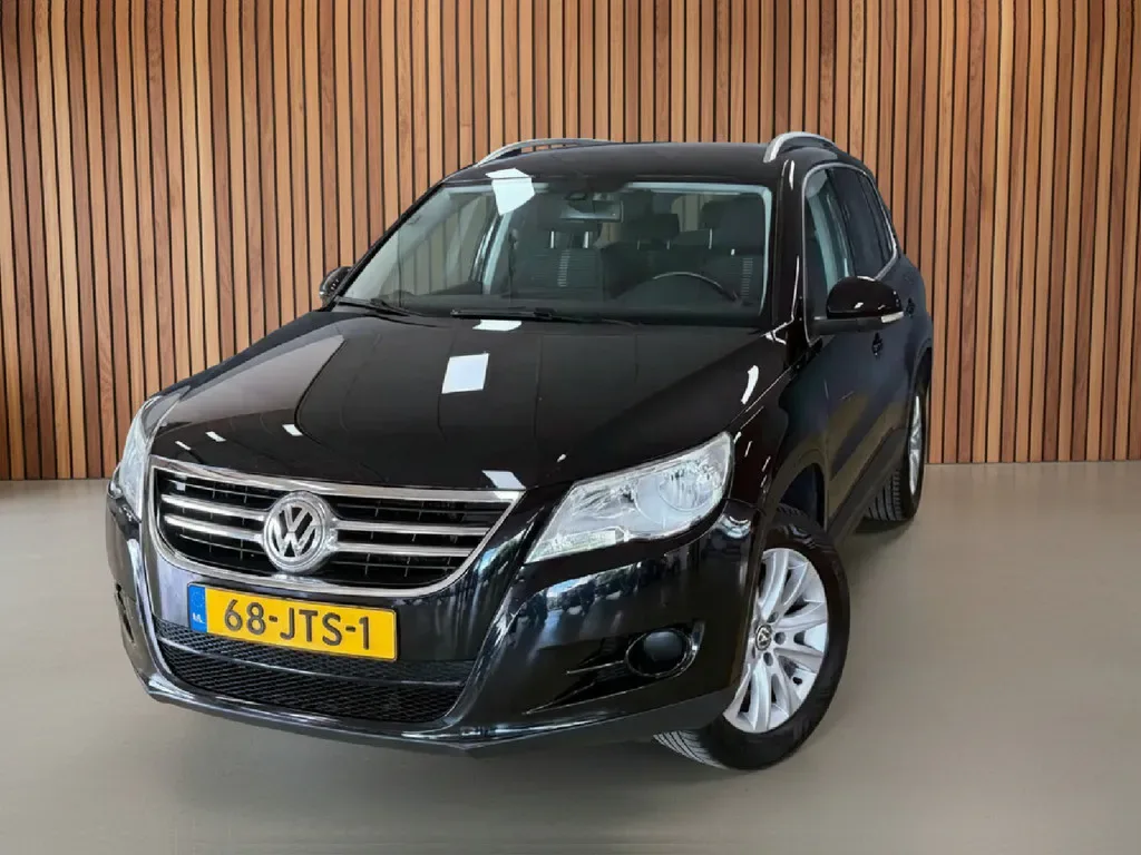 Volkswagen Tiguan (2009) — foto 1