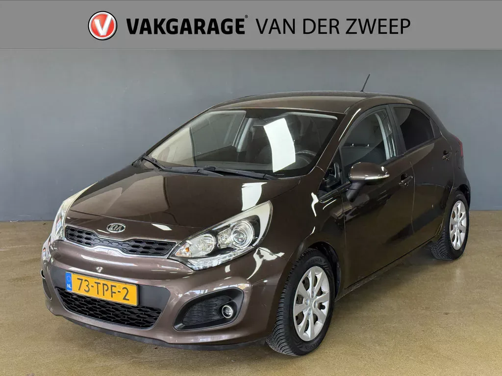 Kia Rio (2012) — foto 1