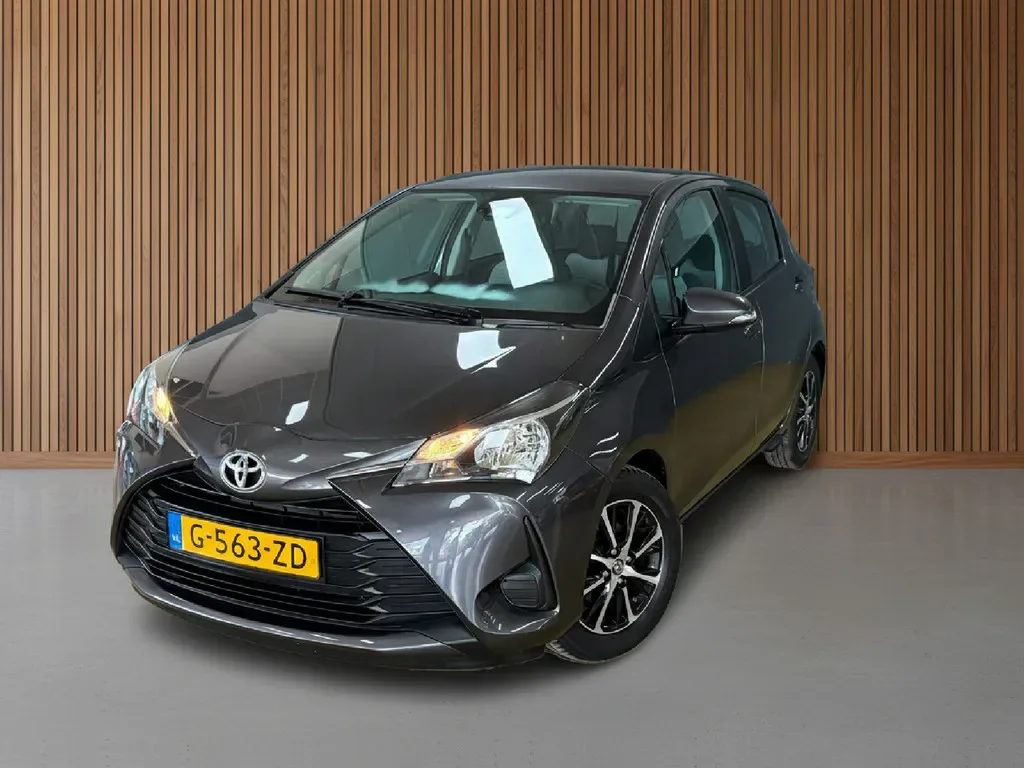 Toyota Yaris (2019) — foto 1