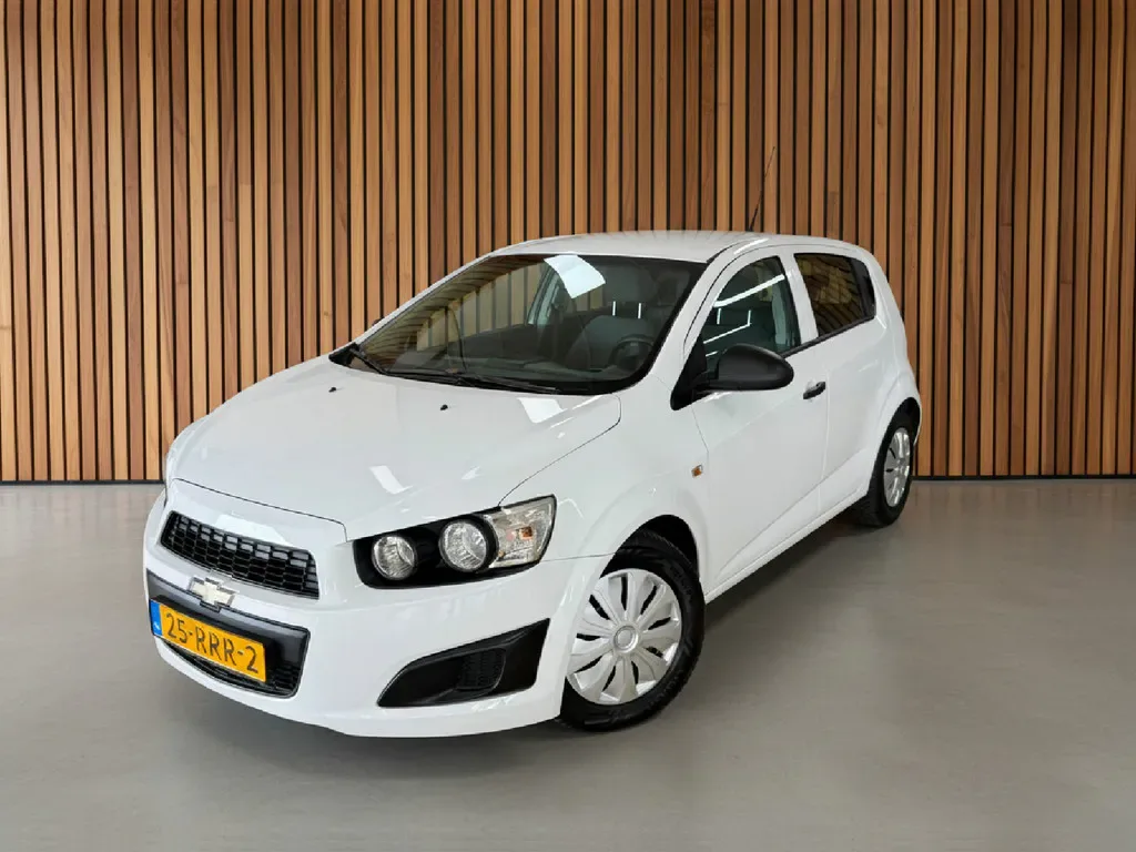 Chevrolet Aveo (2011) — foto 1