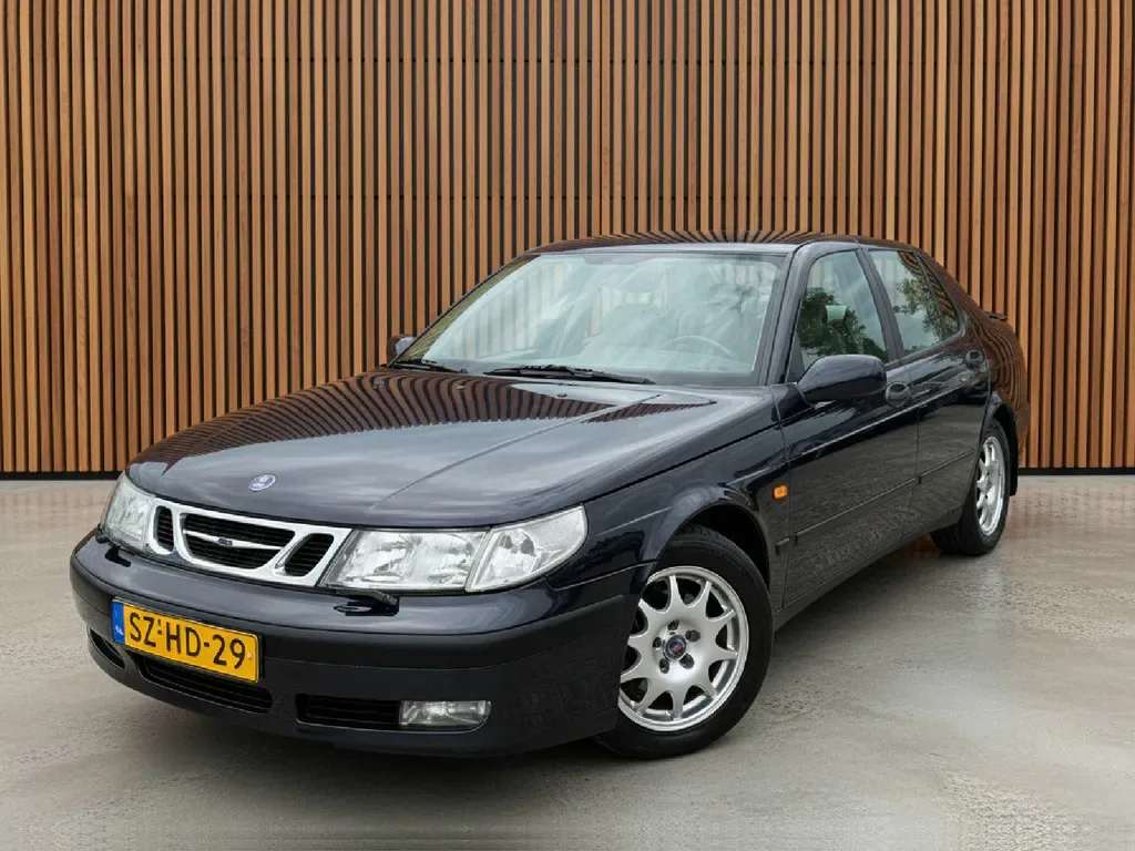 Saab 9-5 (1998) — foto 1