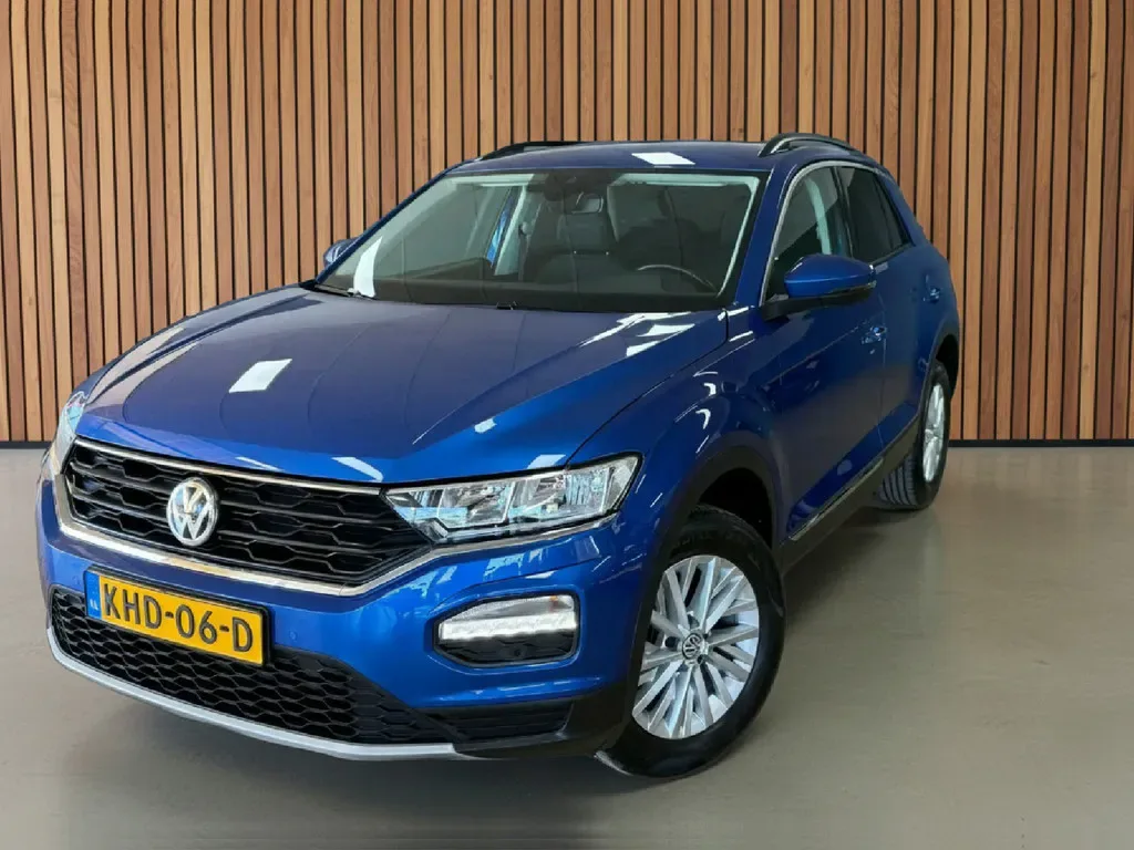 Volkswagen T-Roc (2020) — foto 1