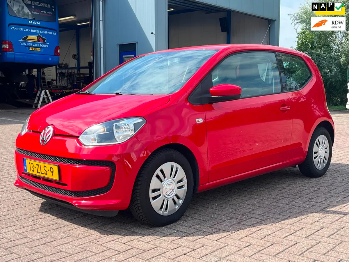 Volkswagen Up! (2013) — foto 1