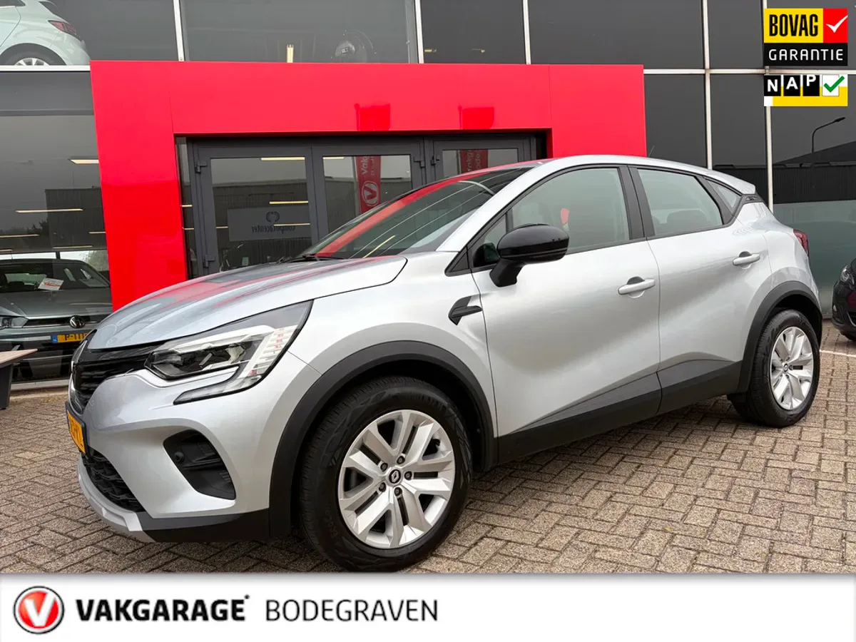 Renault Captur (2023) — foto 1
