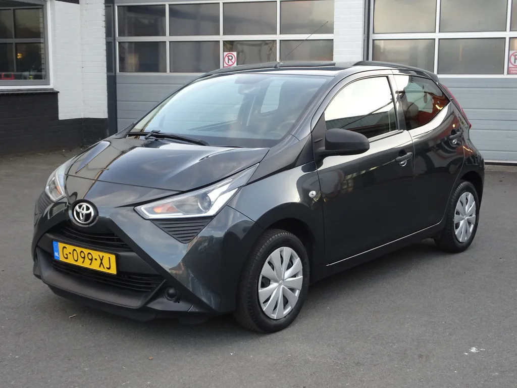 Toyota Aygo (2019) — foto 1
