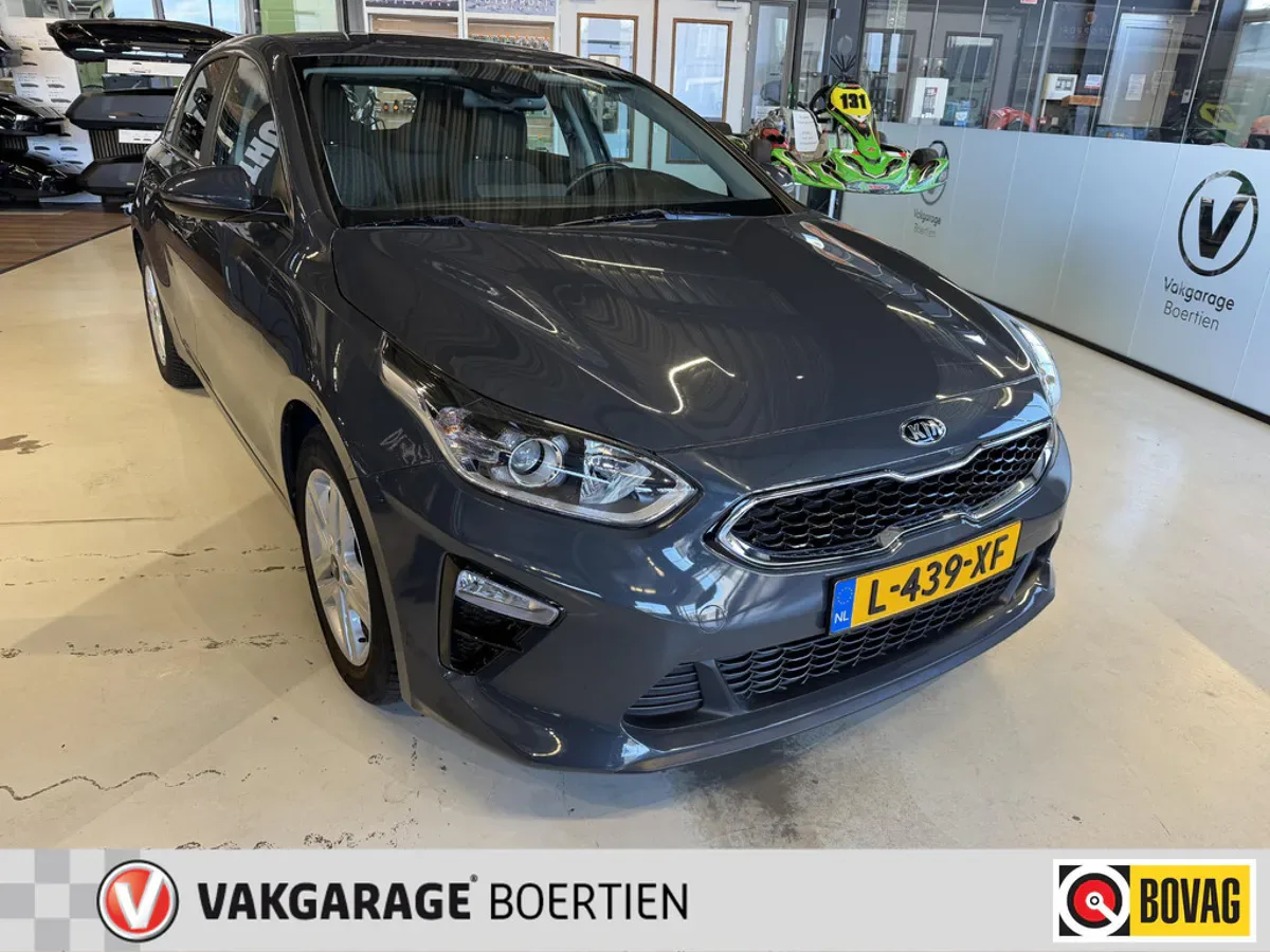 Kia Ceed (2021) — foto 1
