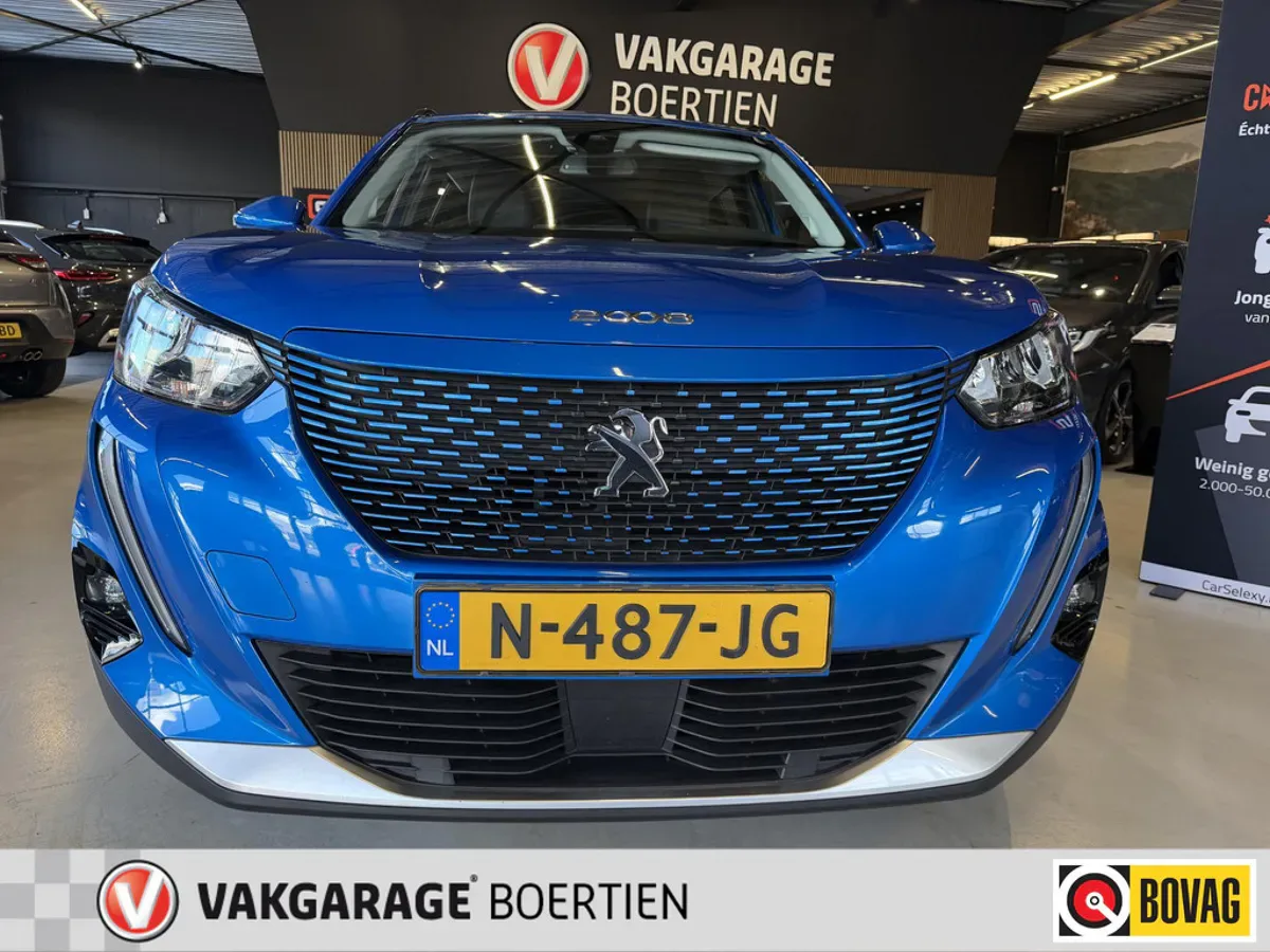 Peugeot e-2008 (2021) — foto 1