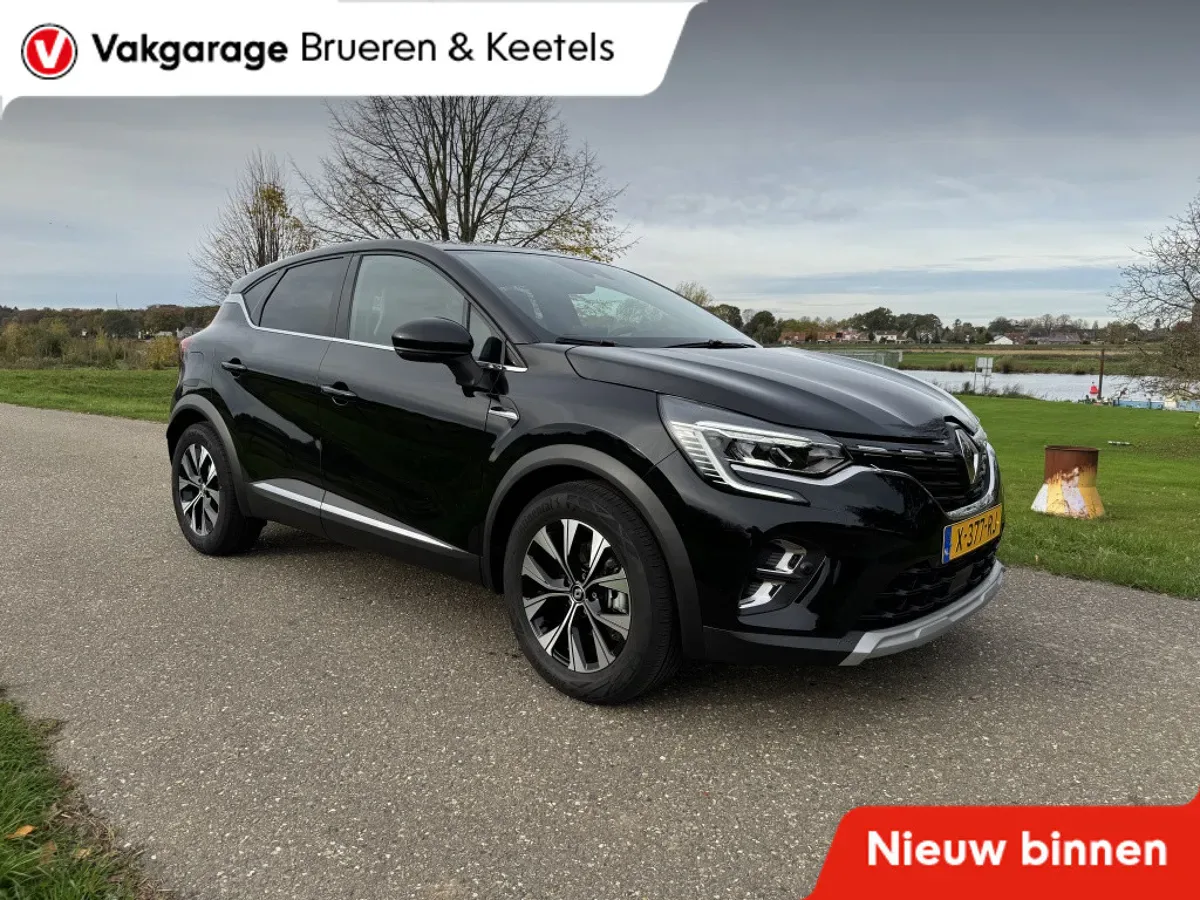 Renault Captur (2024) — foto 1